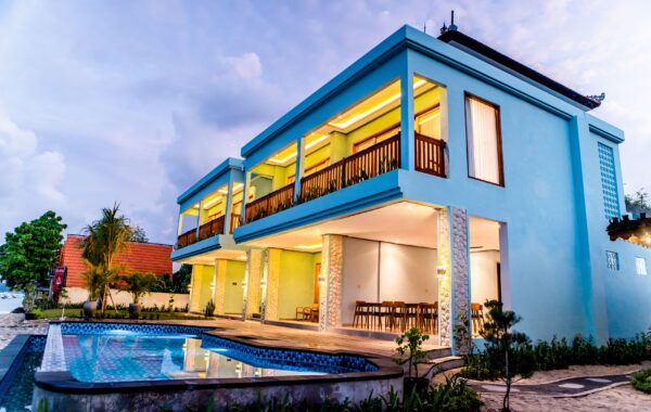 Grand Deluxe Beachfront Upper Floor