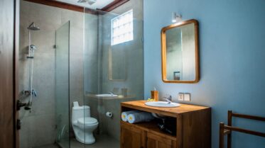 Grand Deluxe Twin - Lower 6 Grand Deluxe Twin - Lower 6